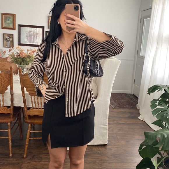 Vintage black and cream striped silky button up blouse size m - Picture 2 of 4